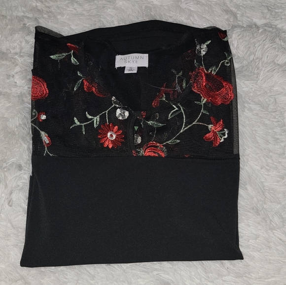 Womans Shirt With Sheer Floral Top - Picture 10 of 10
